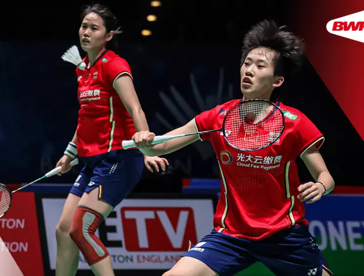 泰国队力克马来西亚队，黄鸭组合统治全场