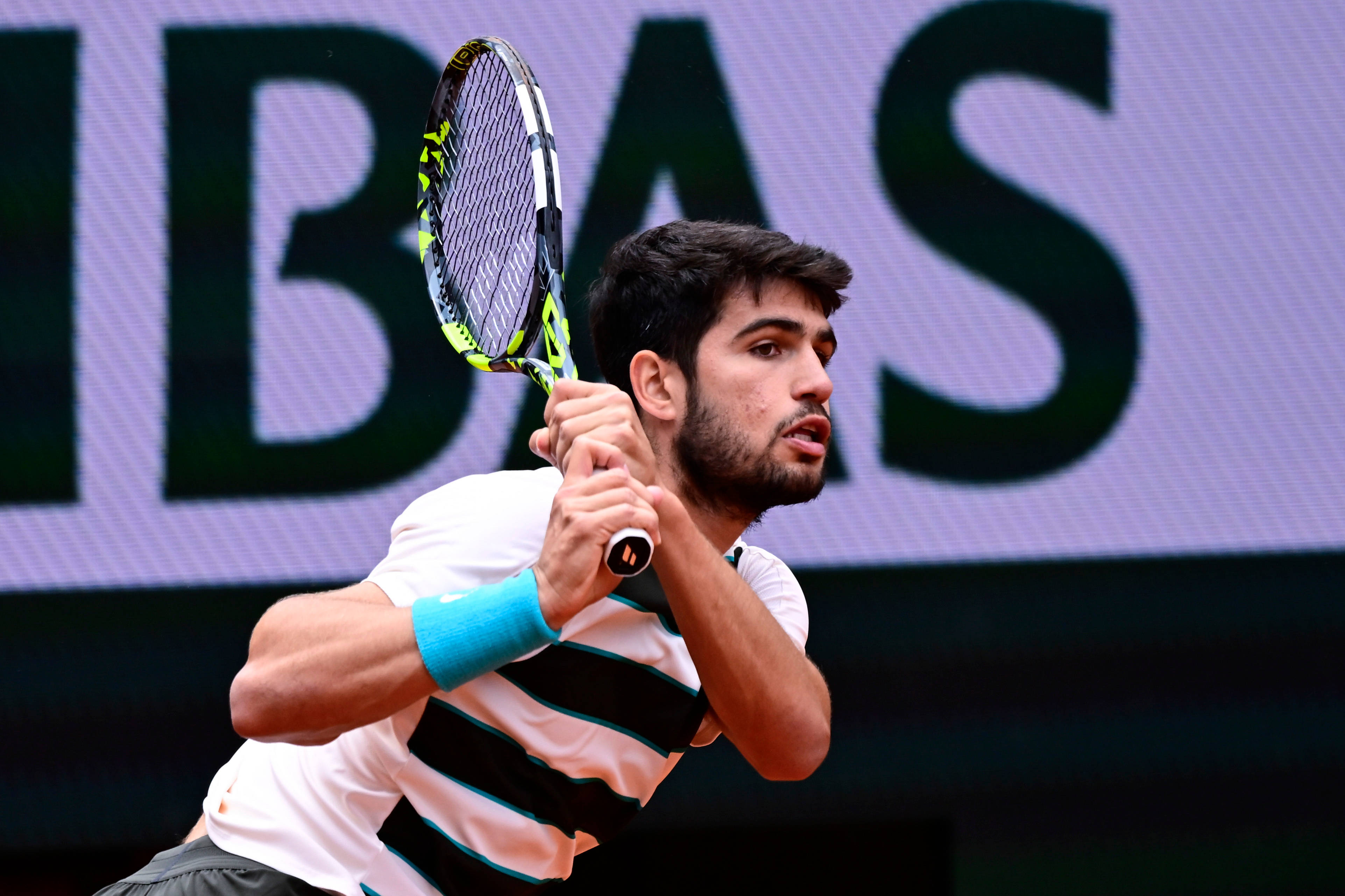 法网完胜拉沃尔杯，阿尔卡拉斯惊艳四座