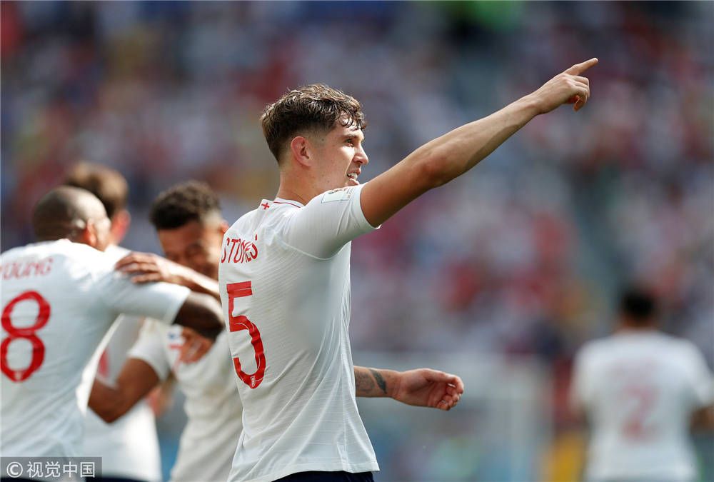 丹麦碾压比利时,佩德里完成帽子戏法 丹麦碾压比利时,佩德里完成帽子戏法