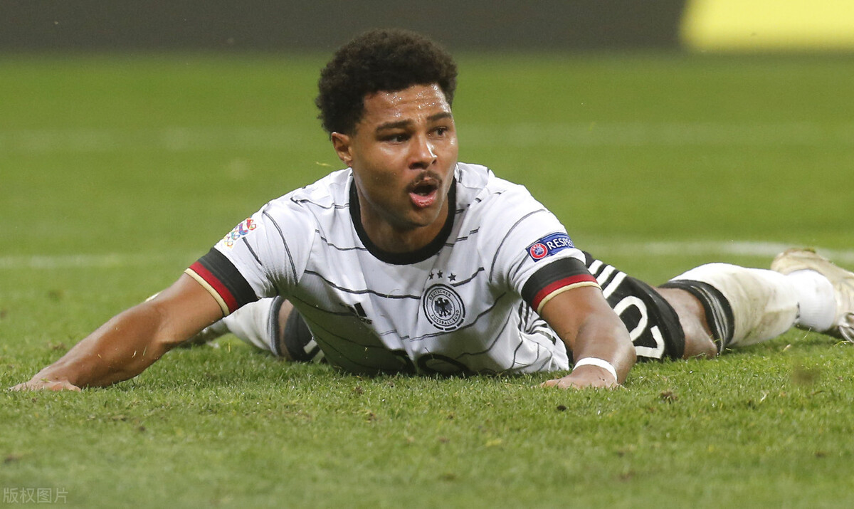 德国队鏖战法国队,黄鸭组合惊艳四座 德国队鏖战法国队,黄鸭组合惊艳四座