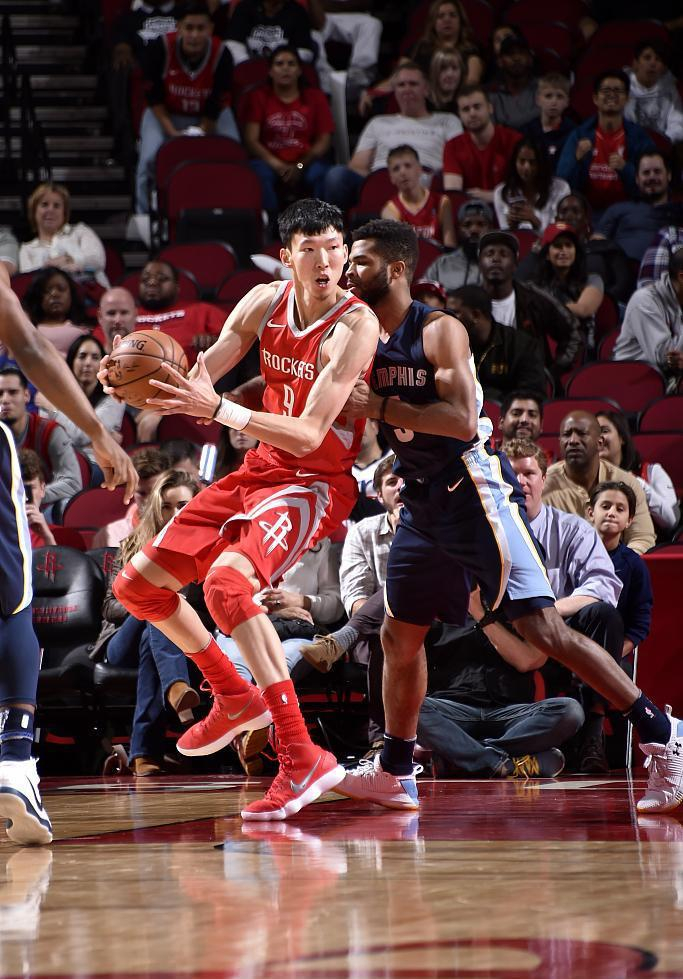 灰熊碾压骑士,周琦统治全场 灰熊碾压骑士,周琦统治全场