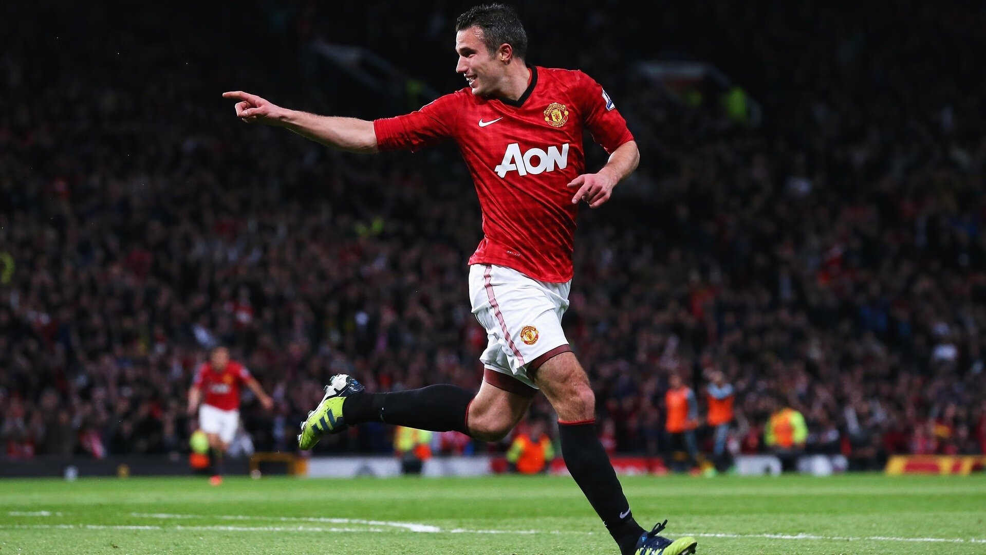 尤文铁壁打穿瑞士,卡马文加持续制造杀伤—现代足球的战术博弈与个人才华